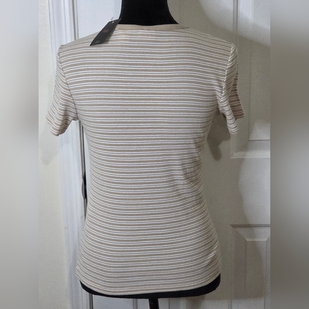 *Levi's Women's Hayes Short Sleeve Crewneck Stripes Tee Top Safari Stripe Sz Med - Picture 4 of 10